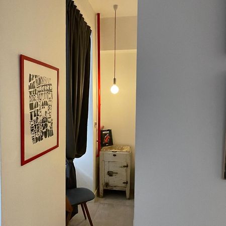 Stylish Studios Apartment In The City Center With Air Conditioning Budapest Eksteriør billede